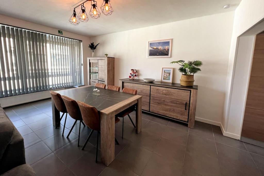 Bright, Spacious Nearby * Oostende